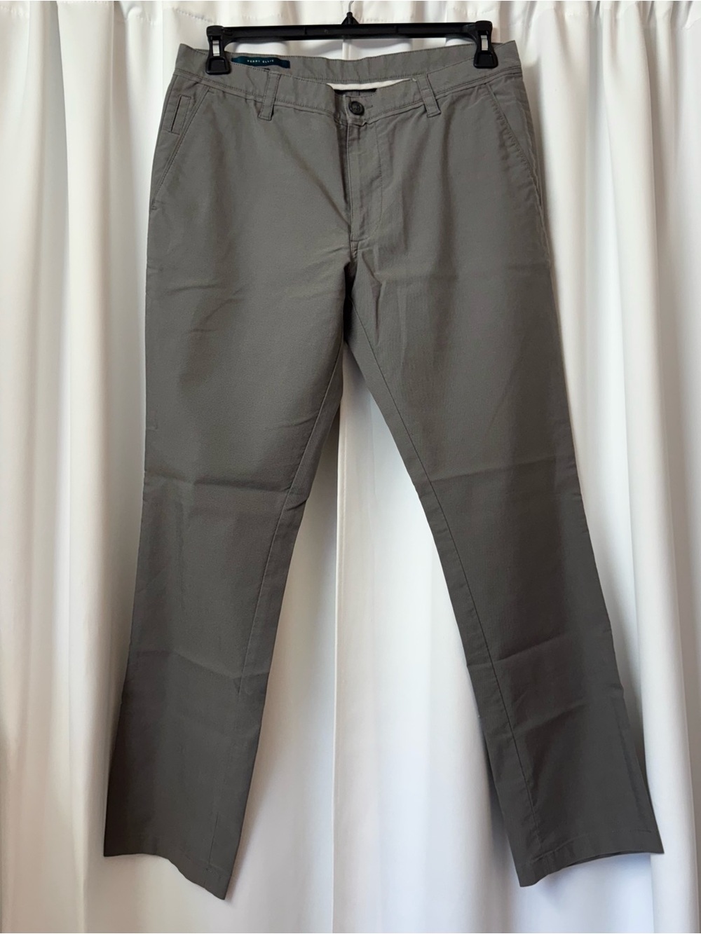Perry Ellis Men's Slim Fit Gray Chino Pants Size 32 x 30